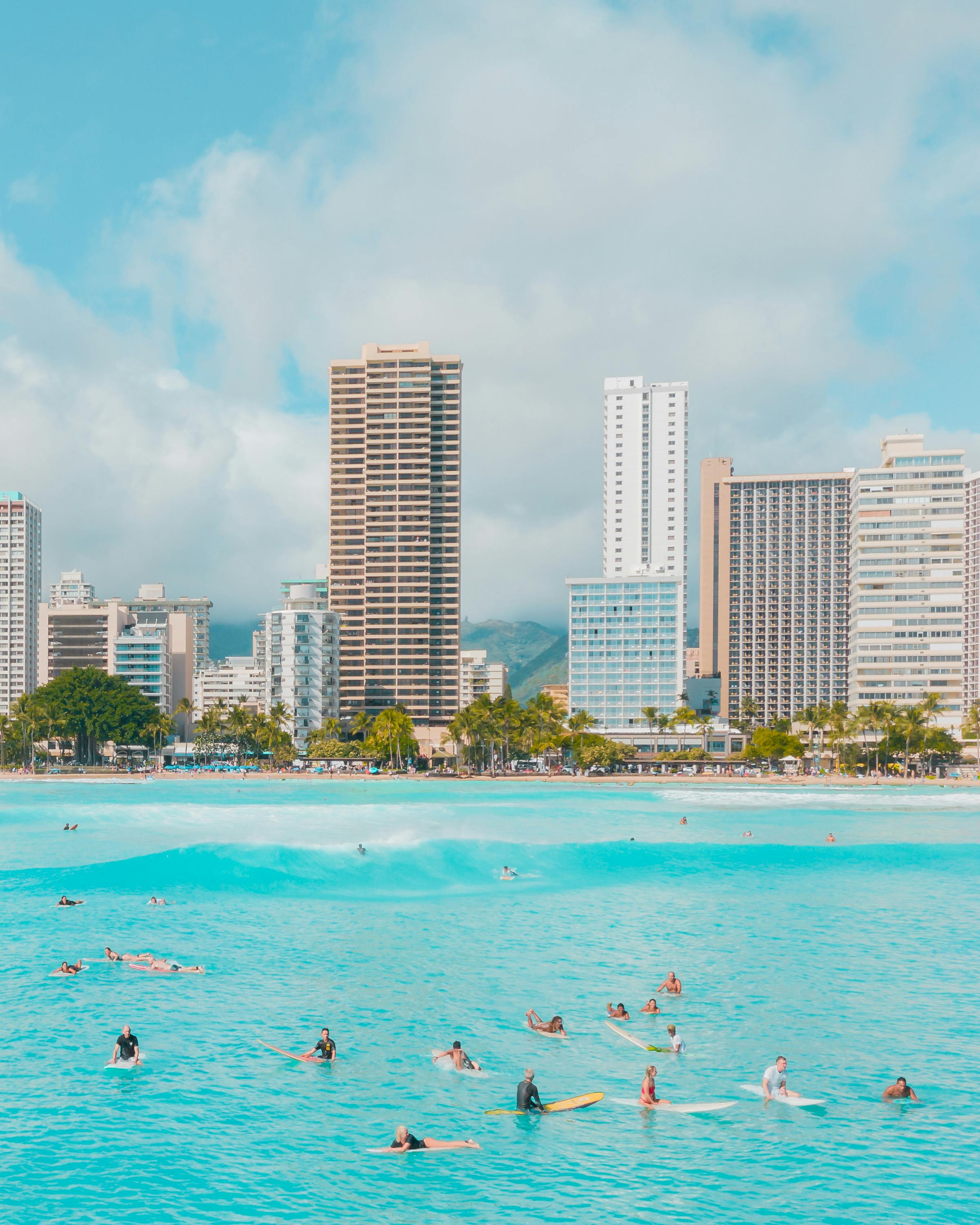 Top Oahu attractions and tropical scenery in Hawaii